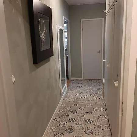 Alice - Main Street *