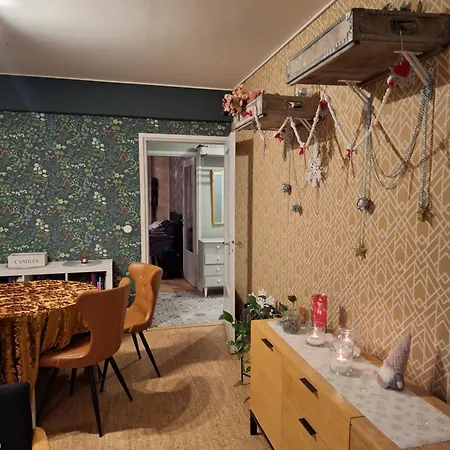 Alice - Main Street *